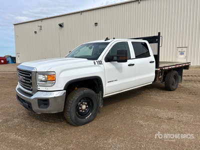 2019 GMC Sierra 2500HD 4x4 Crew Cab Ciężarówka z płaską platformą