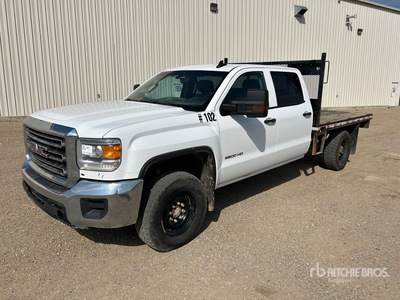 2019 GMC Sierra 2500HD 4x4 Crew Cab Flatbed Truck
