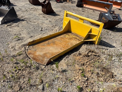 30 in Gravel Scoop