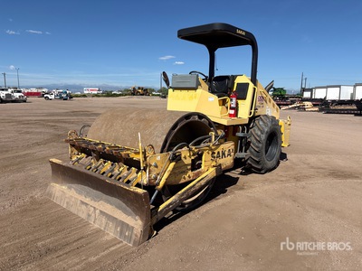 Sakai SV412 Padfoot Drum Compactor