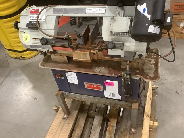 Dayton 21C004A Band Saw