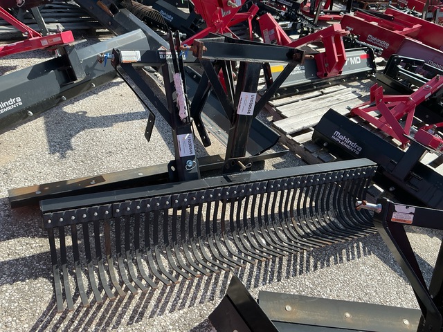 Mahindra SD7 84 in 3-Point Rake Attachment (Unused)