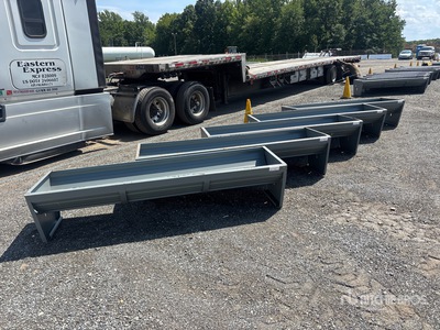 Quantity of (5) 2025 Kit Containers CF-90-V2025 90" مغذية المواشي