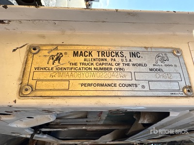2001 Mack CH613 6x4 Abroll-Lkw