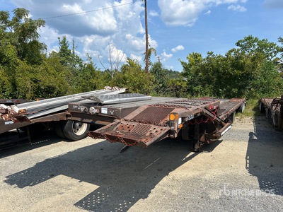 1997 Lufkin PMDF 52 ft T/A Step Deck Trailer