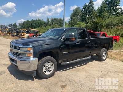 2016 Chevrolet Silverado 2500HD 4x2 Crew Cab Pickup