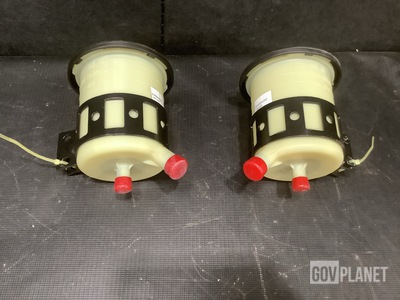 (59) Navistar Defense 3569593C93 Power Steering Pump Assembly Reservoirs