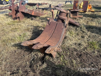 3-Tooth Excavator Ripper Bucket