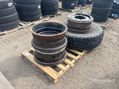 Quantity of (4) 25 in Rims Pièces diverses
