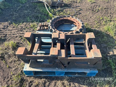 Excavator Undercarriage Parts, Drive Sprocket, Track Links & Hardware