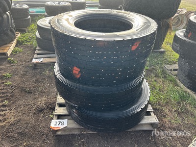 Quantity of (4) Hankook 11R24.5 Tires