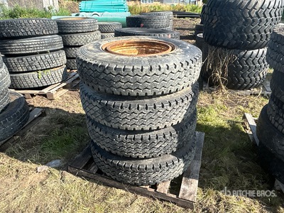Quantity of (4) Samson 11R24.5 Banden