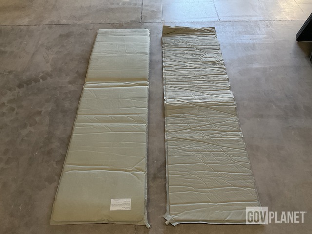 (138) Self-Inflating Sleeping Mats