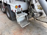 Configuration with Rear Body Steps