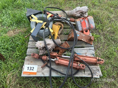 Quantity of Assorted Drill Bits, Hydraulic Cylinders, Hoses, Cable Reel & Parts Pièces diverses
