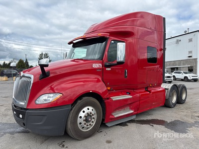 2019 International LT625 6x4 Cabina con cuccetta per trattore stradale