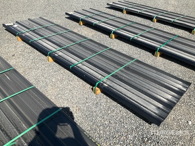 Quantity of (50) 2025 Kit Containers 12 ft Corrugated Tin Divers - Matériaux de construction (Unused)