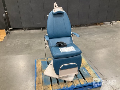 Reliance FXM920 Power Tilt Examination Chair