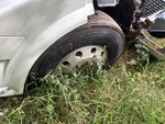 Underbody with Right Steer Tire