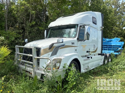 2015 Volvo 6x4 Cabina con cuccetta per trattore stradale