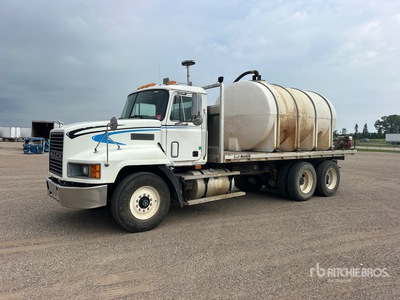 1994 Mack CH613 3135 gal 6x4 Ciężarówka na wodę