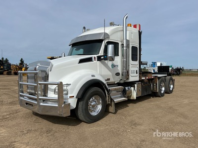 2020 Kenworth T880 6x4 Sleeper Winch Truck