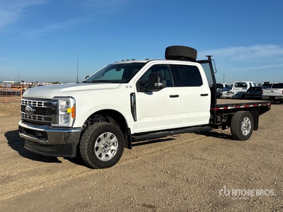 2023 Ford F-350 XLT 4x4 Crew Cab Camión Caja Abierta