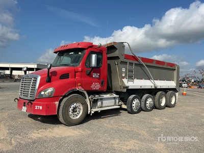2020 Freightliner Cascadia 113 10x4 5 ejes Camión dumper