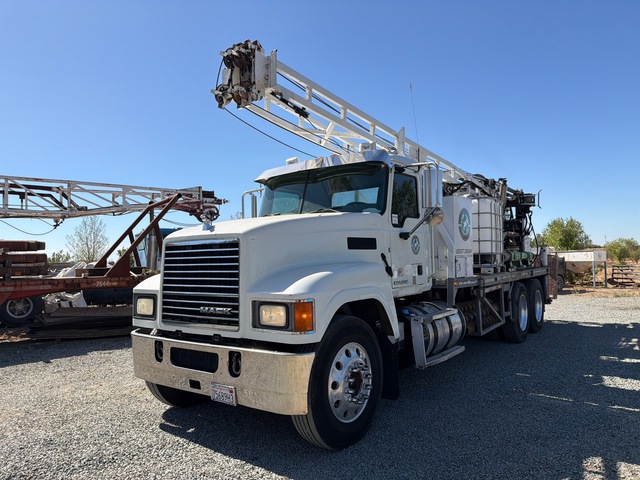 Boart Longyear Brainard Kilman Geotechnical Drill Rig mounted on 2015 Mack CHU613 6x4 Drill Truck
