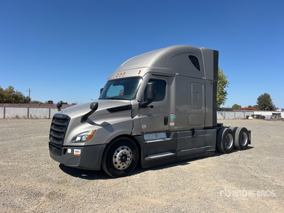 2021 Freightliner Cascadia 126 6x4 Ciągnik siodłowy T/A z kabiną sypialną