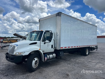 2018 International 4300 SBA 4x2 Camion fourgon