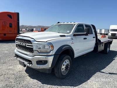 2022 Ram 5500 4x2 Crew Cab Camión Caja Abierta