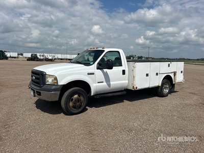 2007 Ford F-350 XL 4x4 Utility Truck
