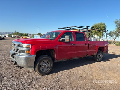 2018 Chevrolet Silverado 2500HD 4x4 Crew Cab Pickup