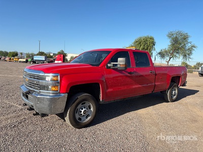 2017 Chevrolet Silverado 2500HD 4x4 Crew Cab Pickup