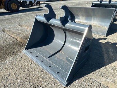 2026 SEC 72 in Cleanup Excavator Bucket - Fits ZX270 (Unused)