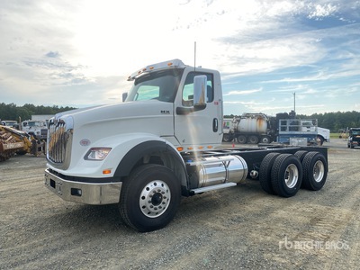 2025 International HX620 を見 Cab and Chassis