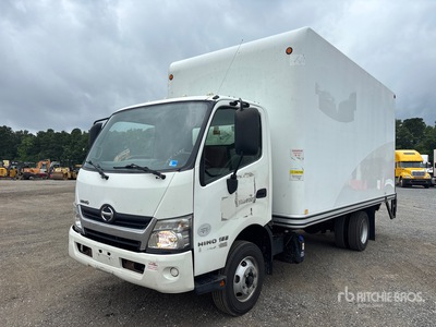 2017 Hino 155 4x2 Furgonetka