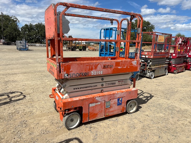 2018 Snorkel S3219E Electric Scissor Lift