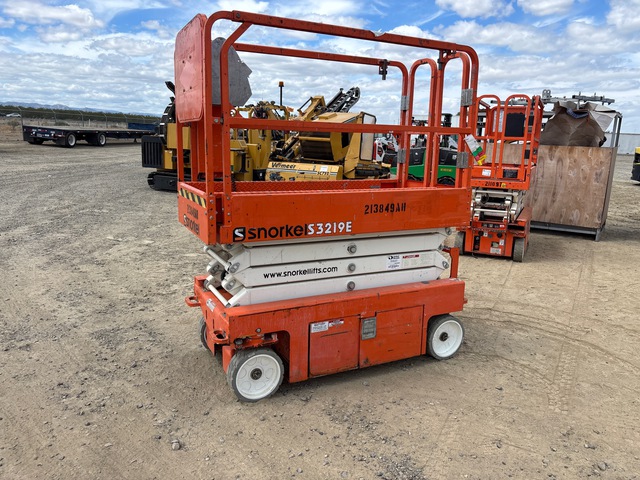 2018 Snorkel S3219E Electric Scissor Lift