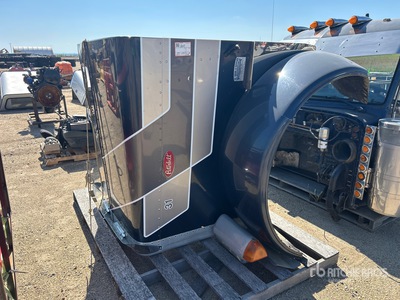 Peterbilt 379 Hood