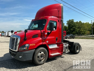 2018 Freightliner PX113042S T 4x2 S/A Day Cab Truck Tractor