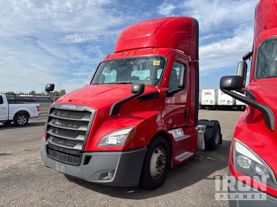 2021 Freightliner Cascadia 116 4x2 Day Cab Truck Tractor