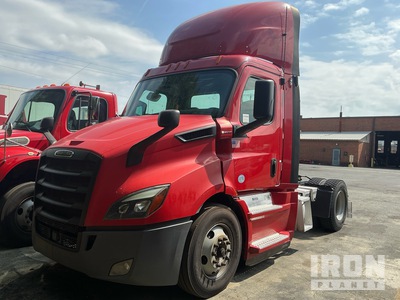 2019 Freightliner CA113 4x2 S/A Day Cab Truck Tractor (Inoperable)