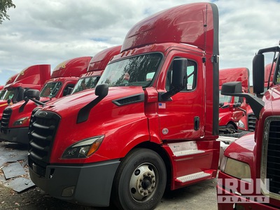 2019 Freightliner Cascadia 116 4x2 S/A Sleeper Truck Tractor