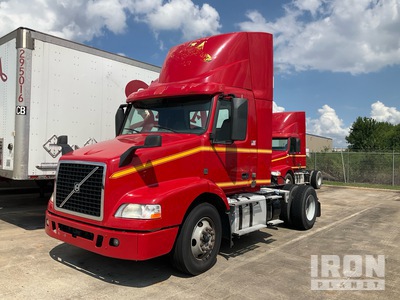 2018 Volvo VNM42T 4x2 Cabeza Tractora Cabina Corta