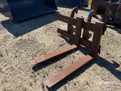 48 in Wheel Loader Forks - Fits IT38
