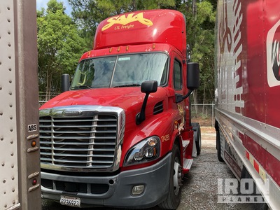 2017 Freightliner Cascadia T/A Sleeper Truck Tractor