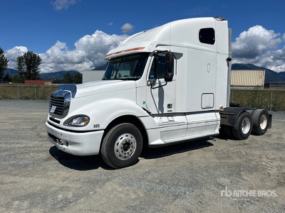 2004 Freightliner Columbia 120 6x4 T/A Sleeper Truck Tractor