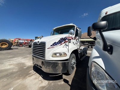 2004 Mack CX613 6x4 Cabine et châssis